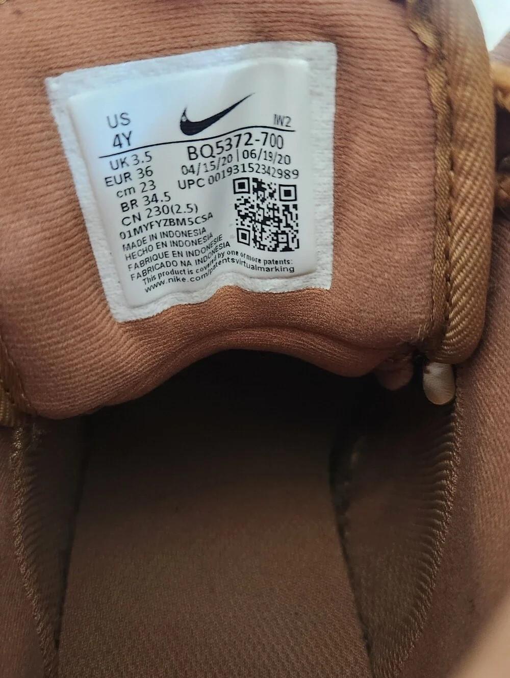 Nike Manoa LTR hiking boots Big Kids Size 4Y Wheat/black